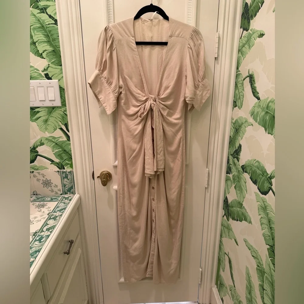 Free People questions leave